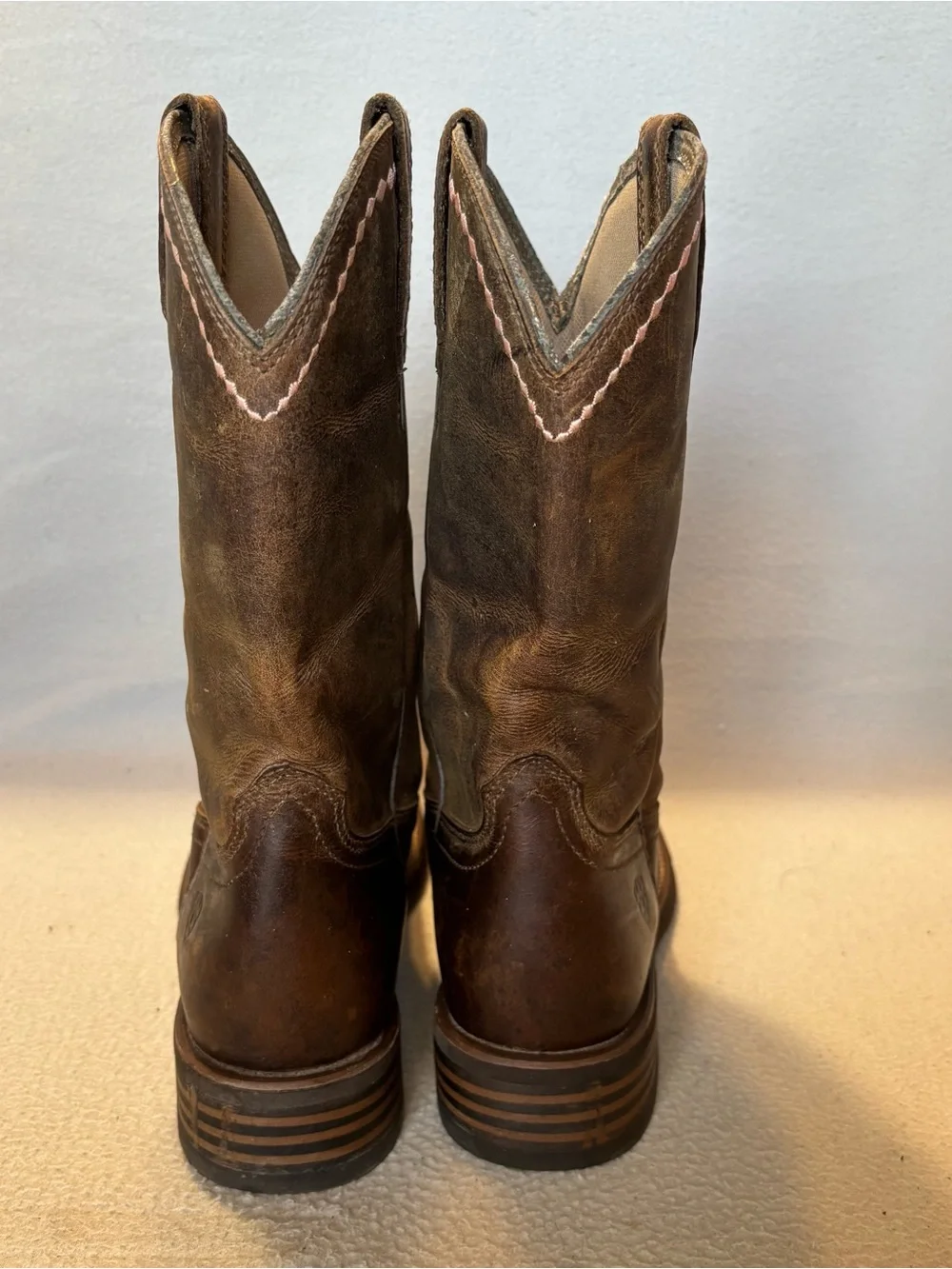 Ariat Unbridled 10B Brown Western Roper Round Toe Boots with Pink Stitch Accent